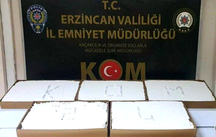 Erzincan’da 25.000 dal kaçak makaron ele geçirildi