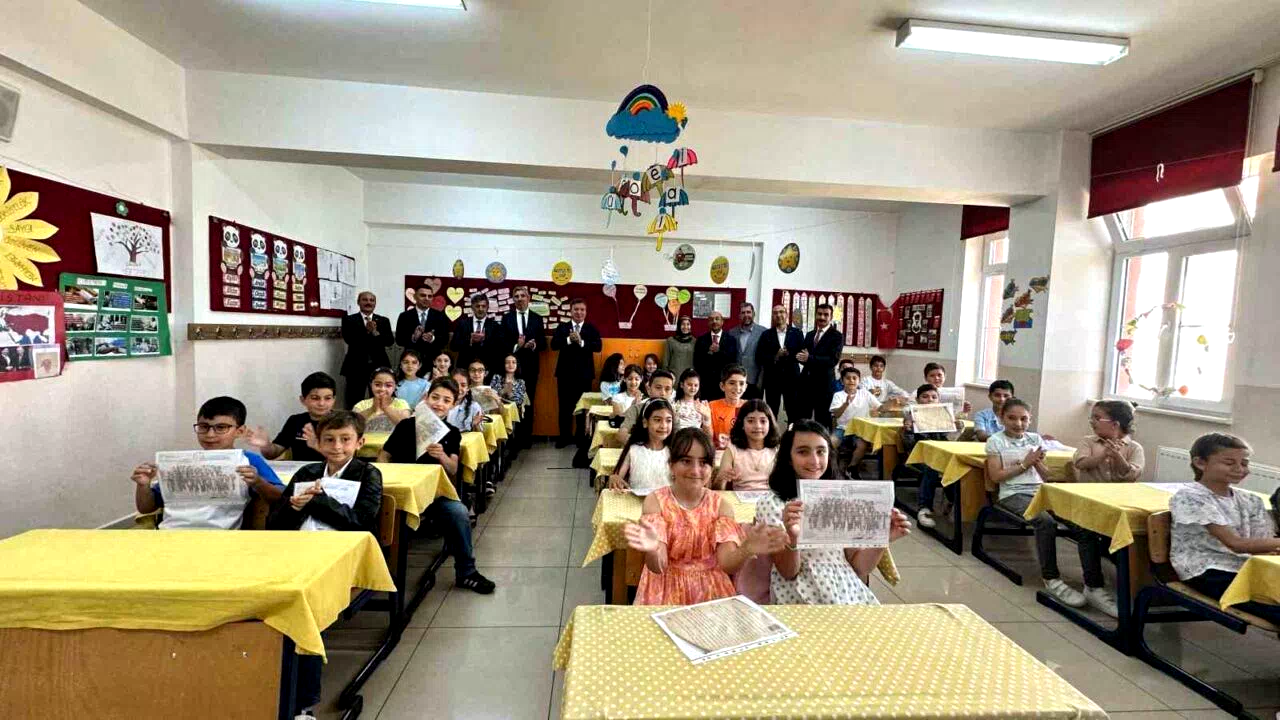 Erzincan’da 42 bin öğrenci karne heyecanı yaşadı