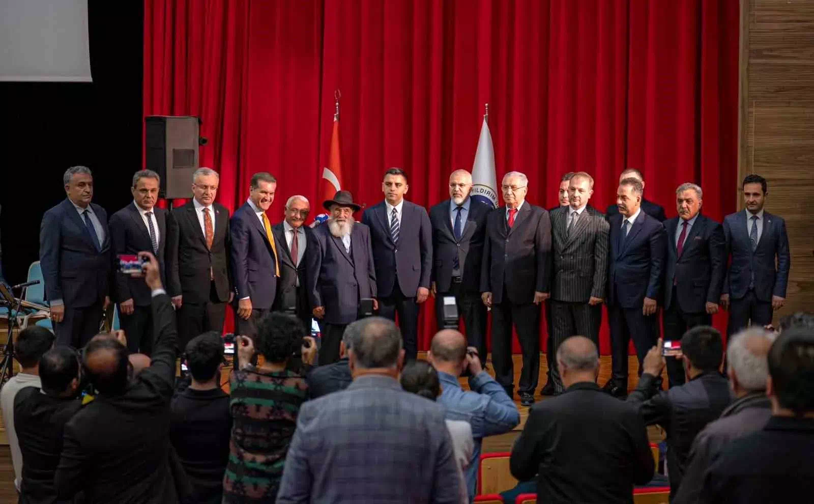 Erzincan’da Alevi dedesi Uğurlu için ’Vefa Etkinliği’ düzenlendi