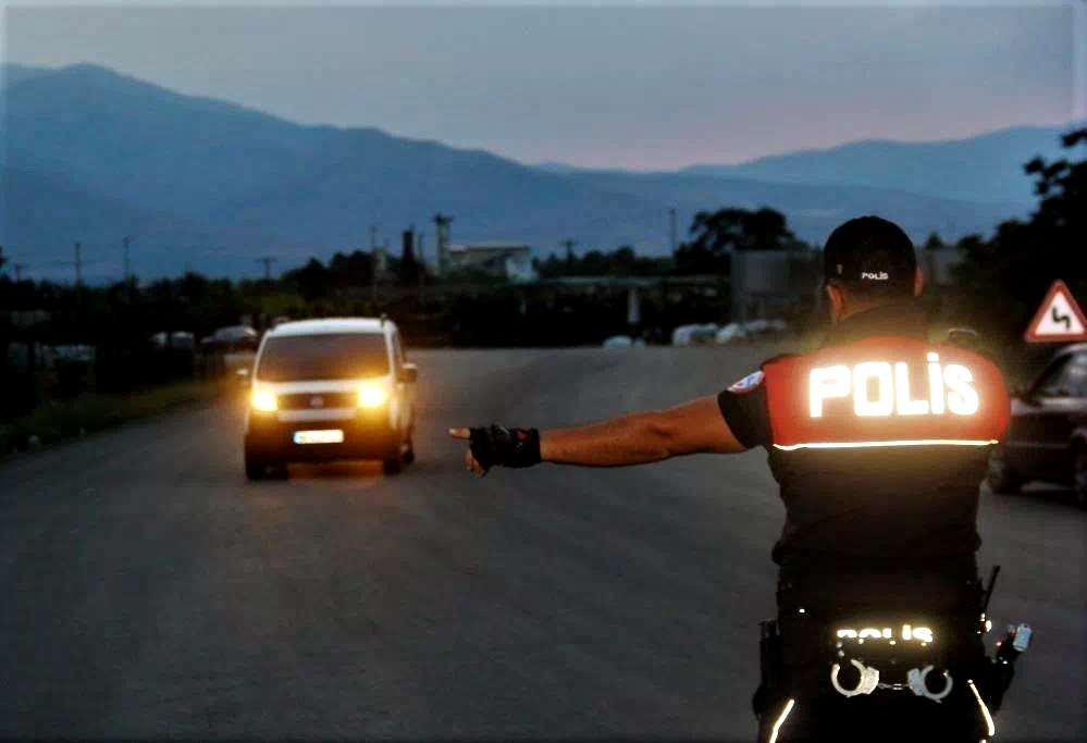 Erzincan’da aranması bulunan 9 şahıs yakalandı