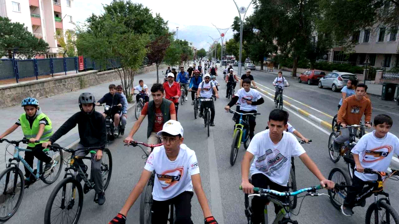Erzincan’da “Avrupa Spor Haftası” pedallarla kutlandı