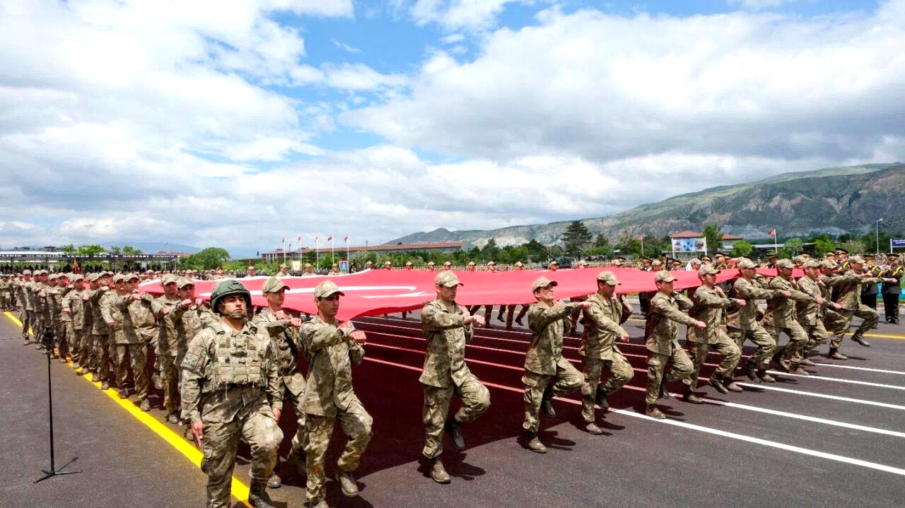 Erzincan’da bedelli askerler yemin etti