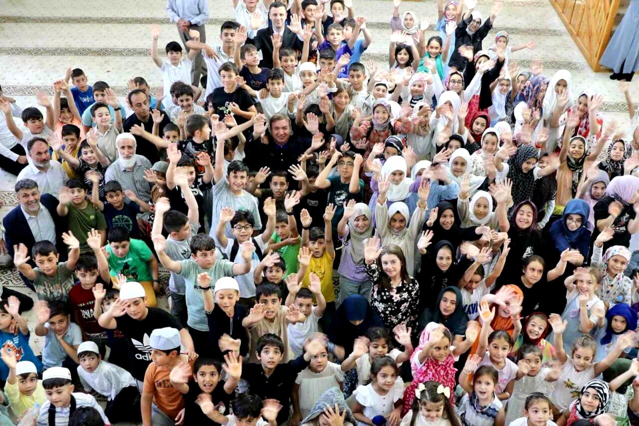 Erzincan’da camiler çocuklarla şenlendi