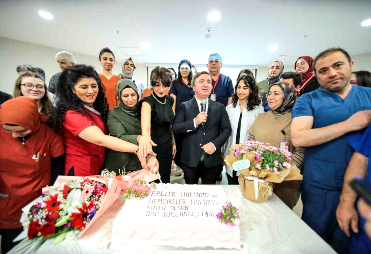 Erzincan’da Ebeler ve Hemşireler Haftası kutlandı