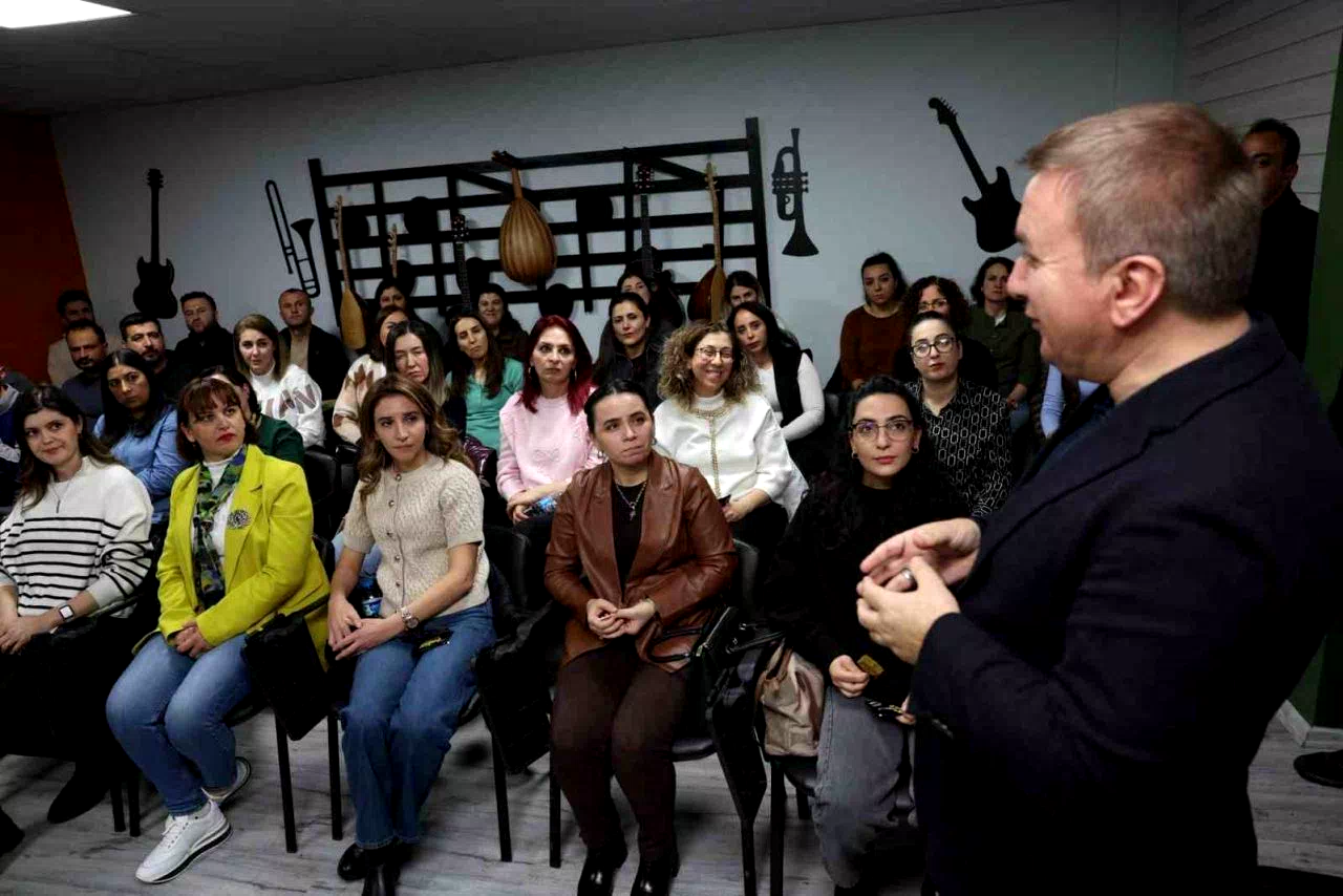Erzincan’da eğitimcilerden kültür ve sanat buluşması