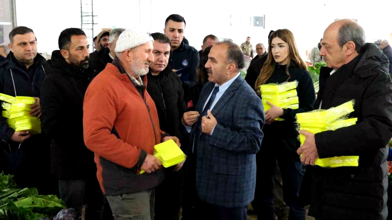 Erzincan’da fiyat şeffaflığı için standart fiyat etiketi uygulaması başlatıldı