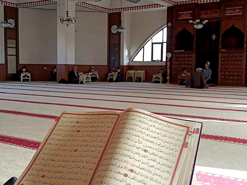 Erzincan’da Genç Hafızlar Mukabele Geleneğini Sürdürüyor