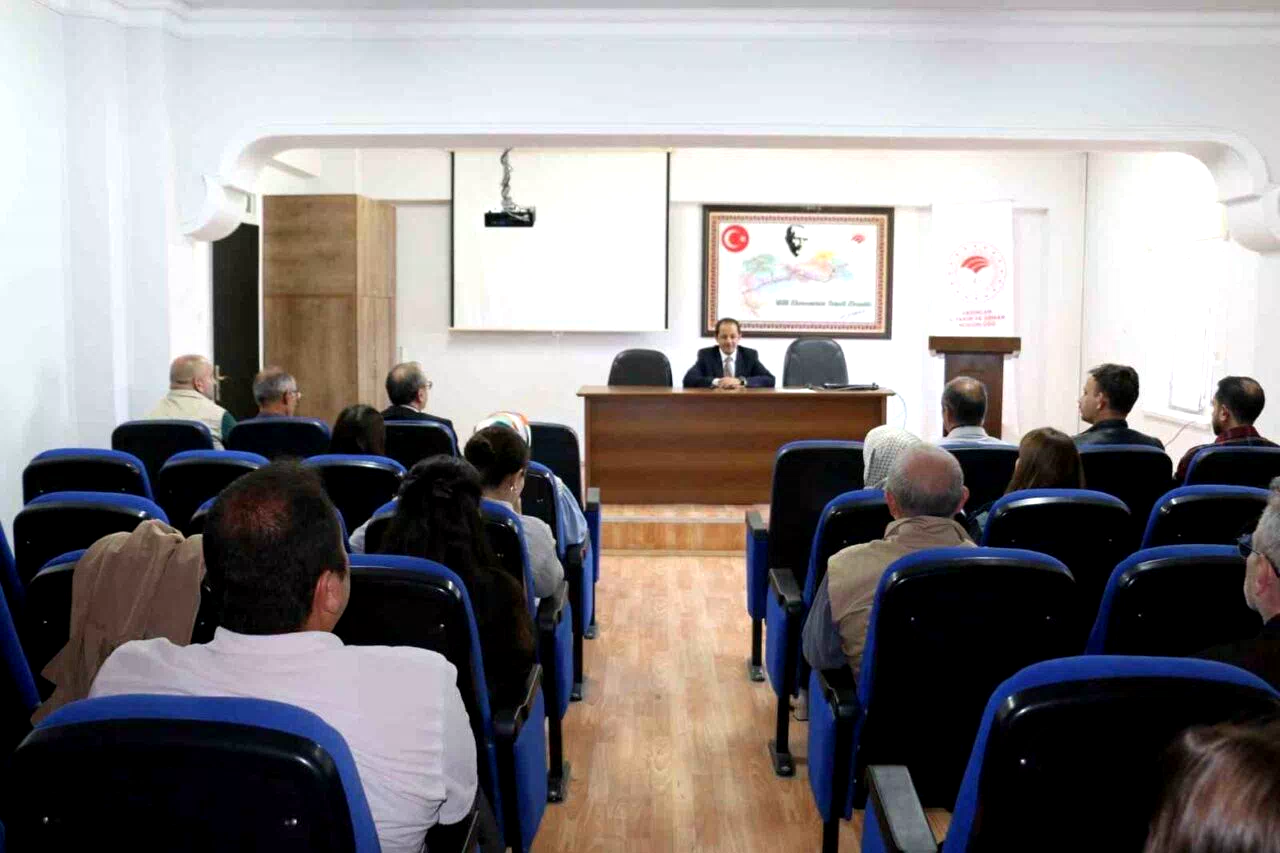 Erzincan’da gıda kontrol ekiplerine eğitim verildi