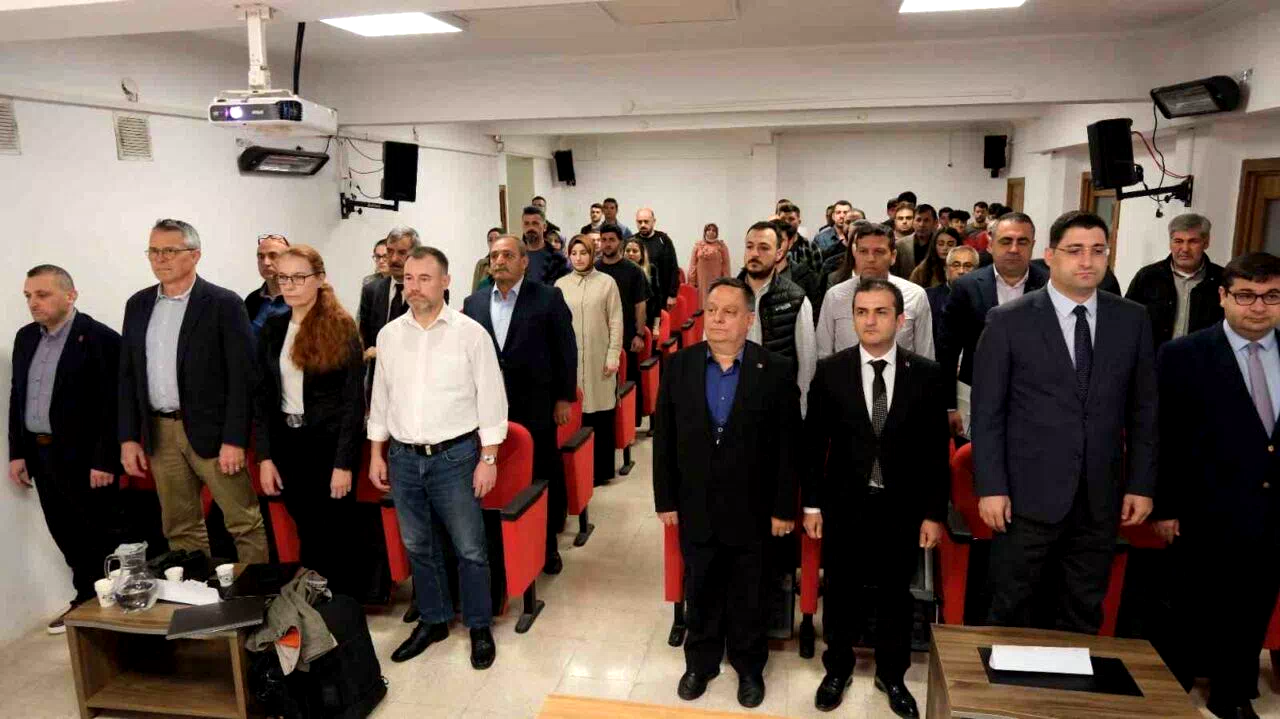 Erzincan’da hayvan hastalıkları sempozyumu düzenlendi