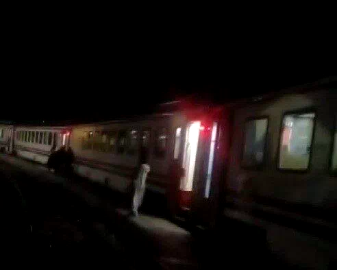 Erzincan’da heyelan nedeniyle Doğu Ekspresi İliç Tren Garında bekletiliyor