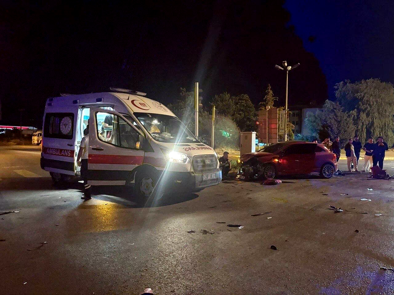 Erzincan’da iki aracın çarpıştığı kazada 2 kişi yaralandı