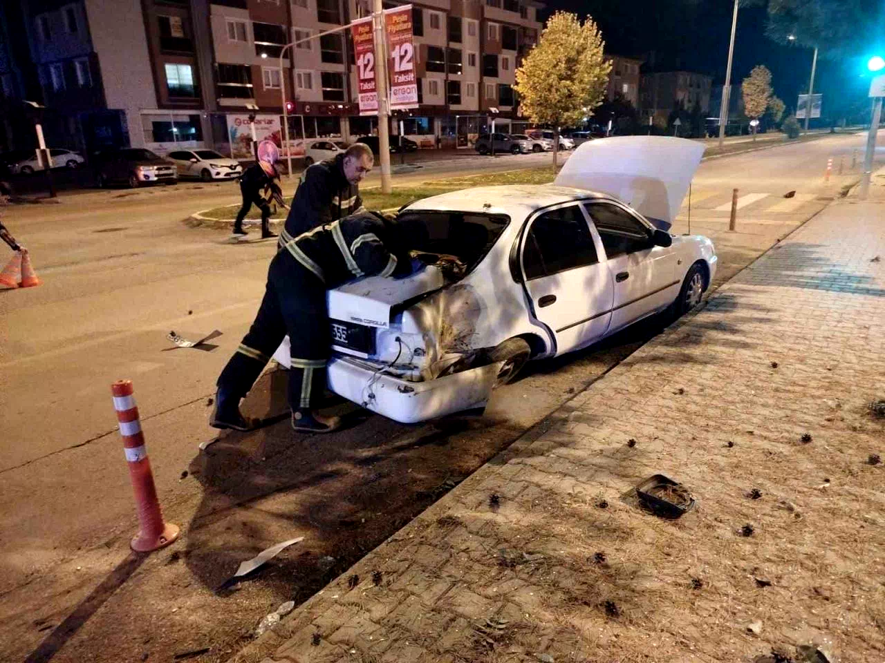 Erzincan’da iki otomobil çarpıştı, 1 kişi yaralandı