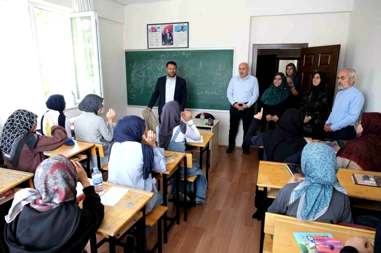 Erzincan’da ilk kez yatılı yaz Kur’an kursu uygulaması başladı