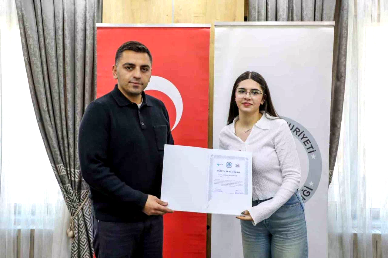 Erzincan’da kadın girişimcilere yönelik sertifika programı tamamlandı