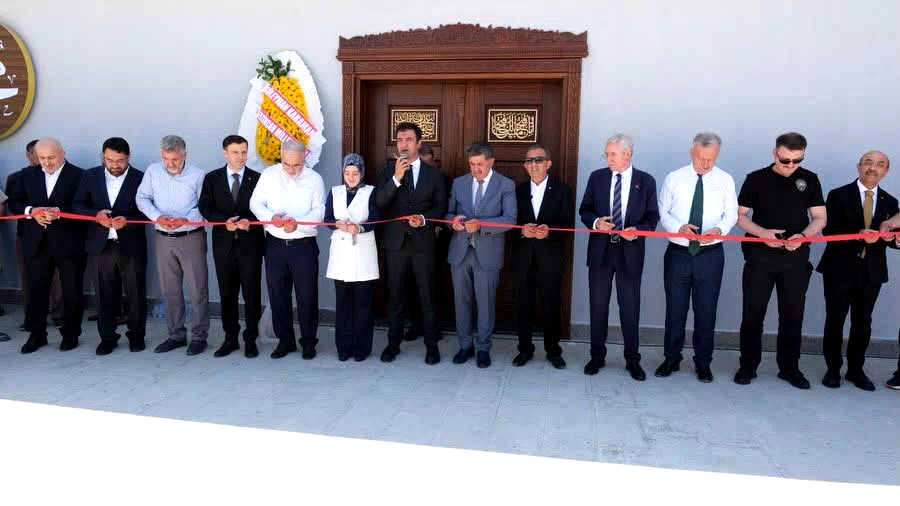 Erzincan’da Kahraman Tanoğlu Camii ibadete açıldı