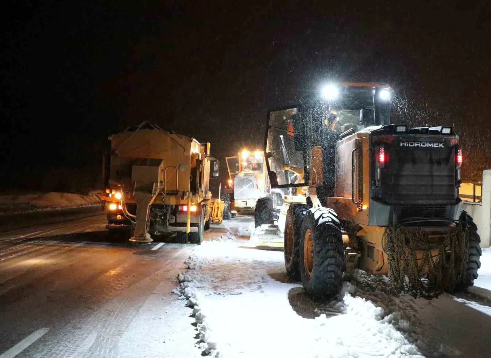 Erzincan’da Kar ve Tipi Ulaşımı Aksattı