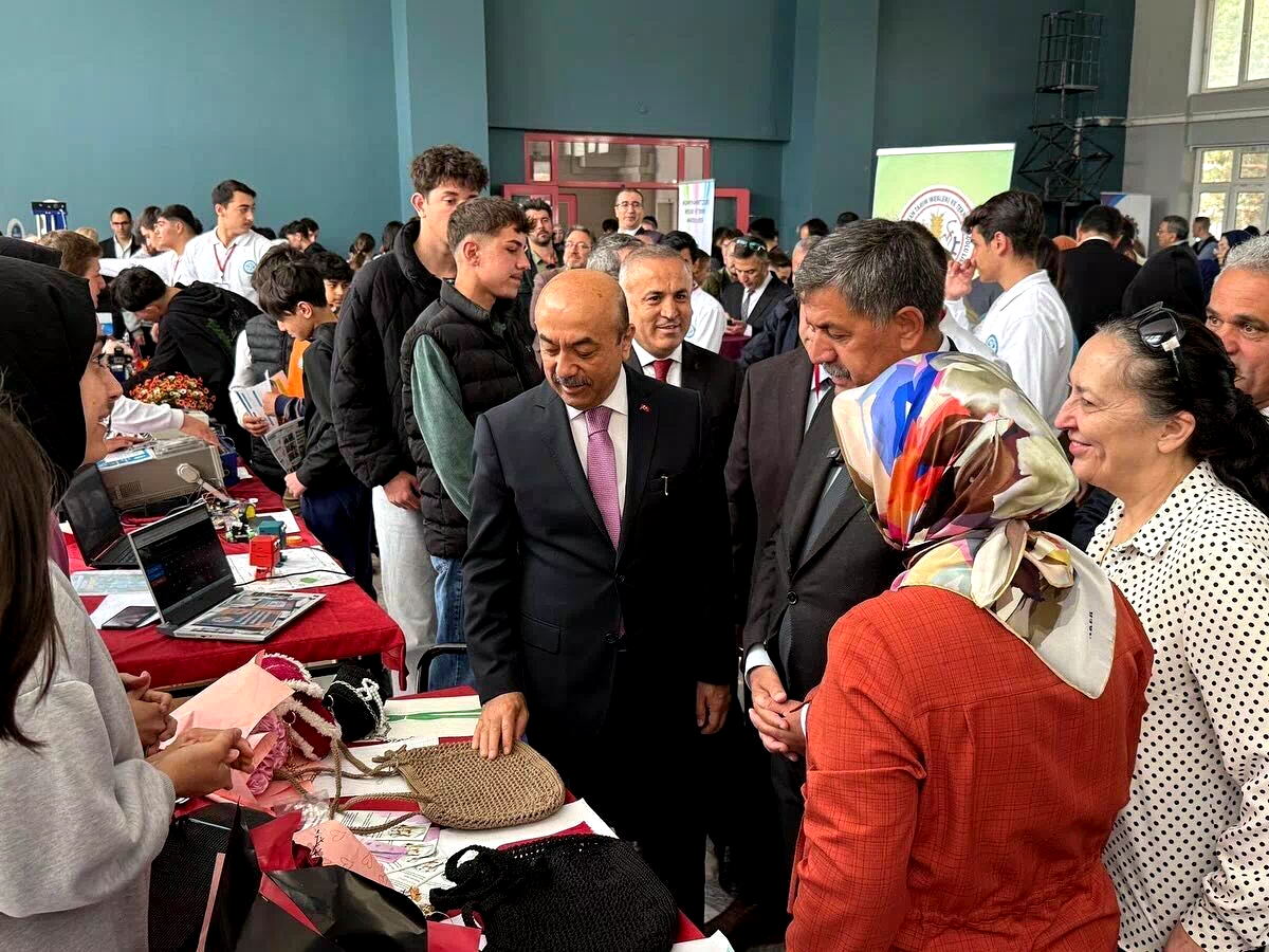 Erzincan’da “Kariyer Günleri” etkinliği düzenlendi