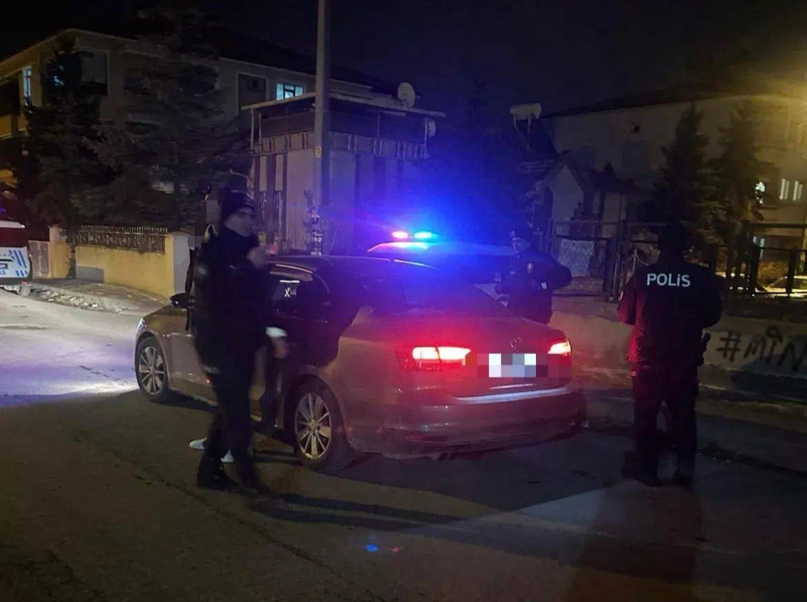 Erzincan’da Kız Yurtları Önünde Sıkı Denetim Gerçekleştirildi.