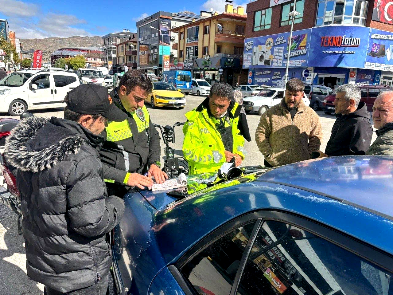 Erzincan’da motosikletlilere sıkı denetim