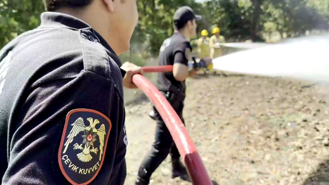 Erzincan’da orman yangını tatbikatı gerçeğini aratmadı