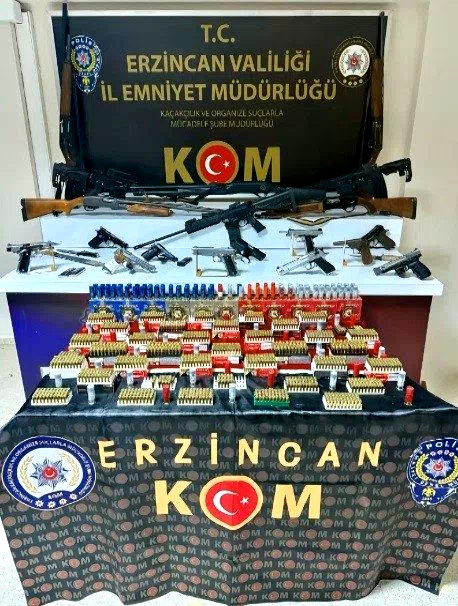 Erzincan’da silah operasyonu; 13 şüpheli yakalandı, 11 tabanca, 8 tüfek ele geçirildi