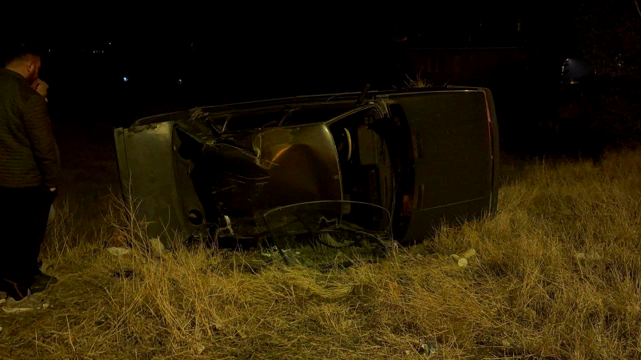 Erzincan’da takla atan otomobilin sürücüsü yaralandı