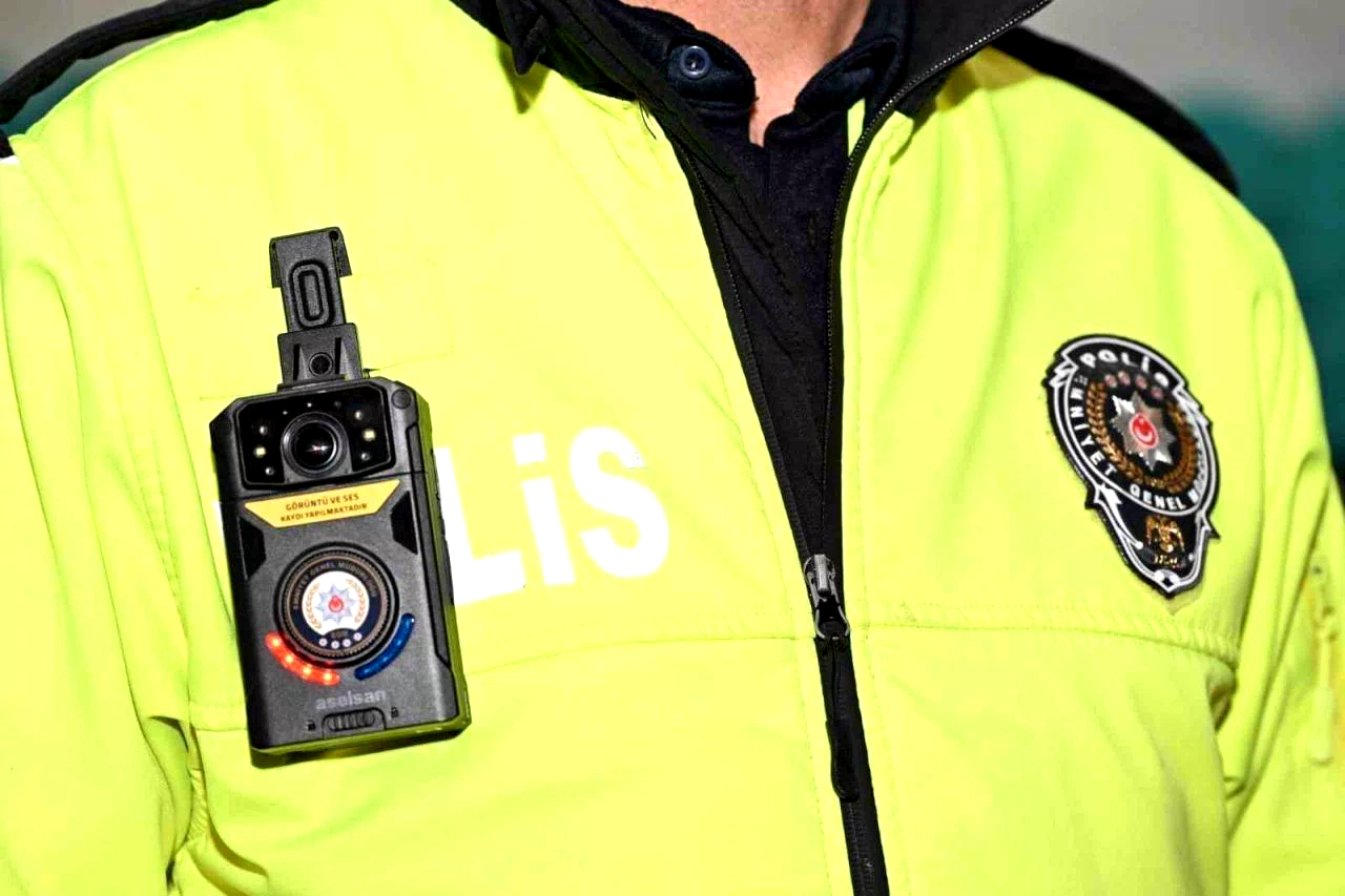 Erzincan’da trafik ekiplerine yeni nesil yaka kamerası eğitimi verildi
