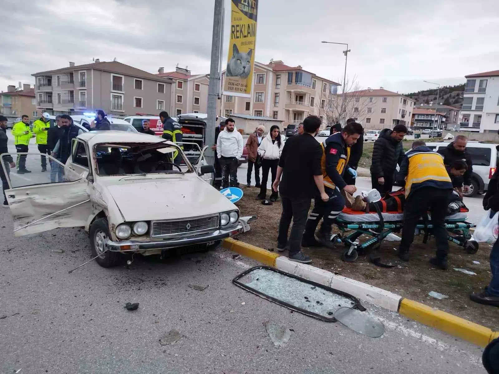 Erzincan’da trafik kazası: 3 yaralı