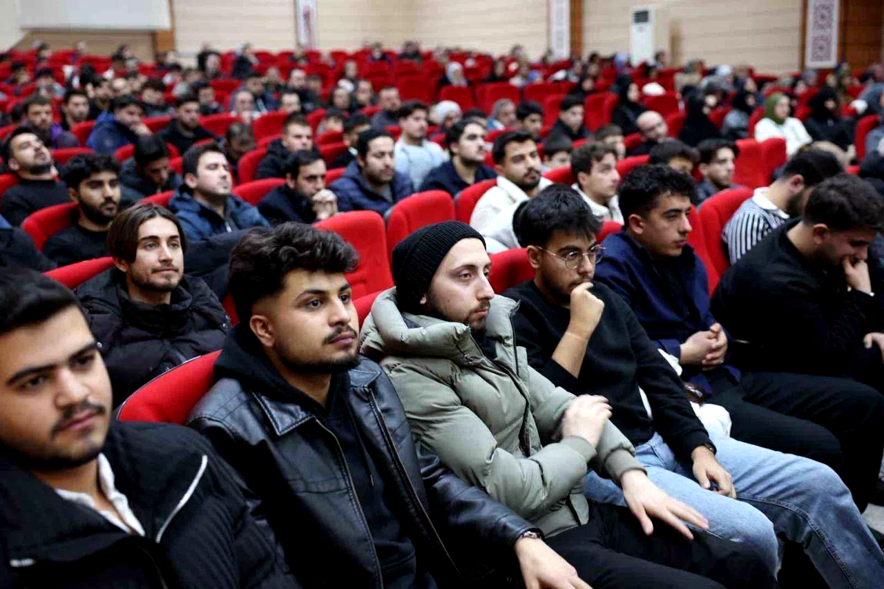 Erzincan’da Umre ödüllü gençlik yarışması