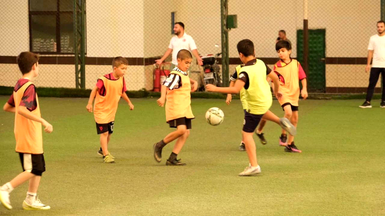 Erzincan’da yaz spor okulları devam ediyor