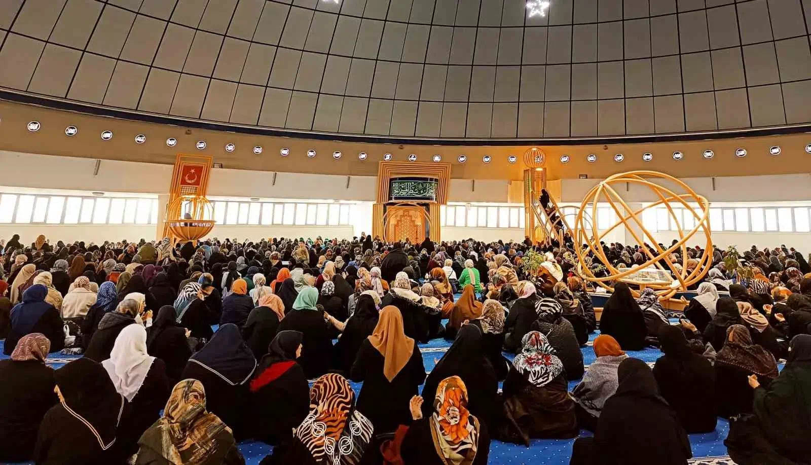 erzincan il müftülüğü kadırlıhan hanımları ağırladı.