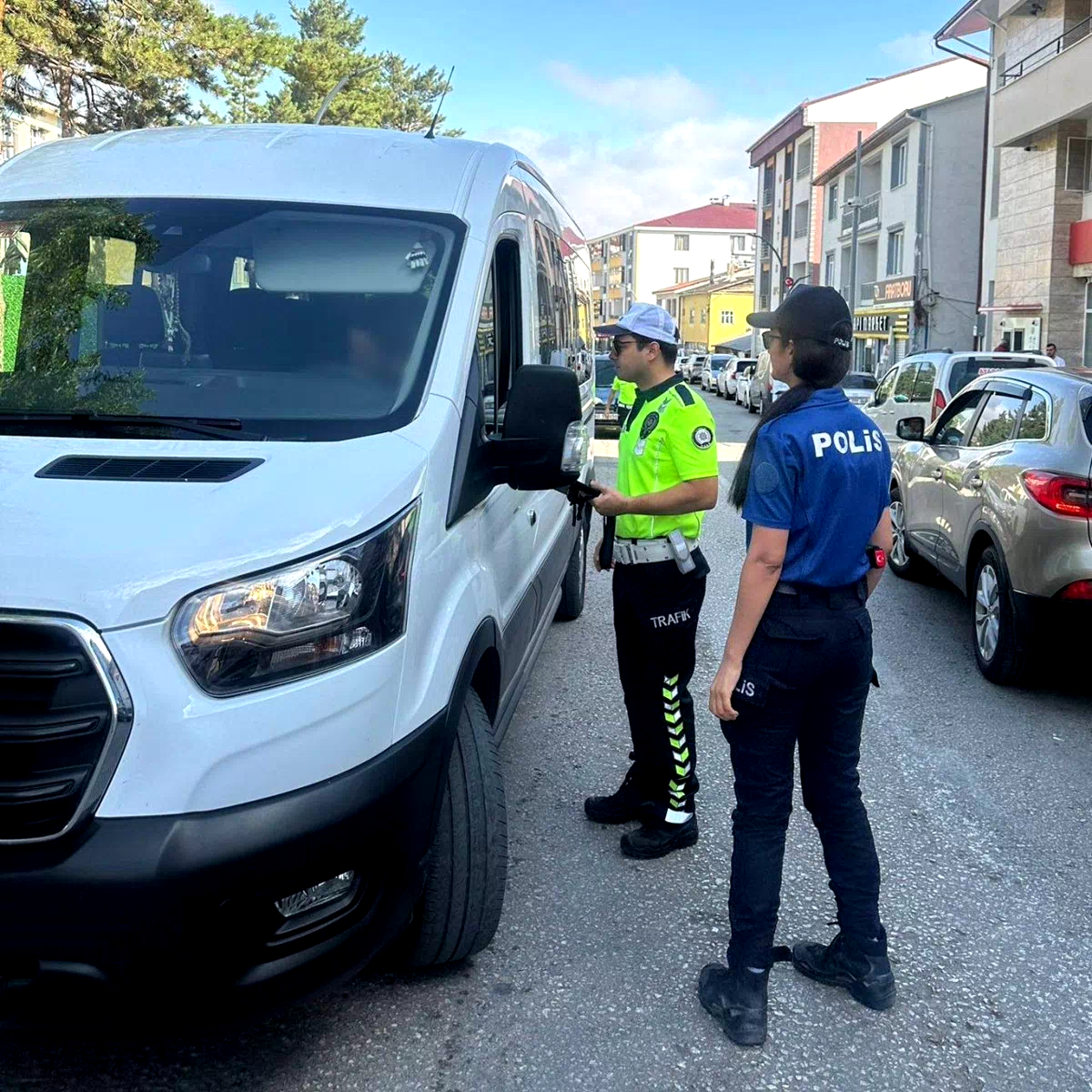 Erzincan’ın tüm ilçelerinde okul servis araçları denetlendi