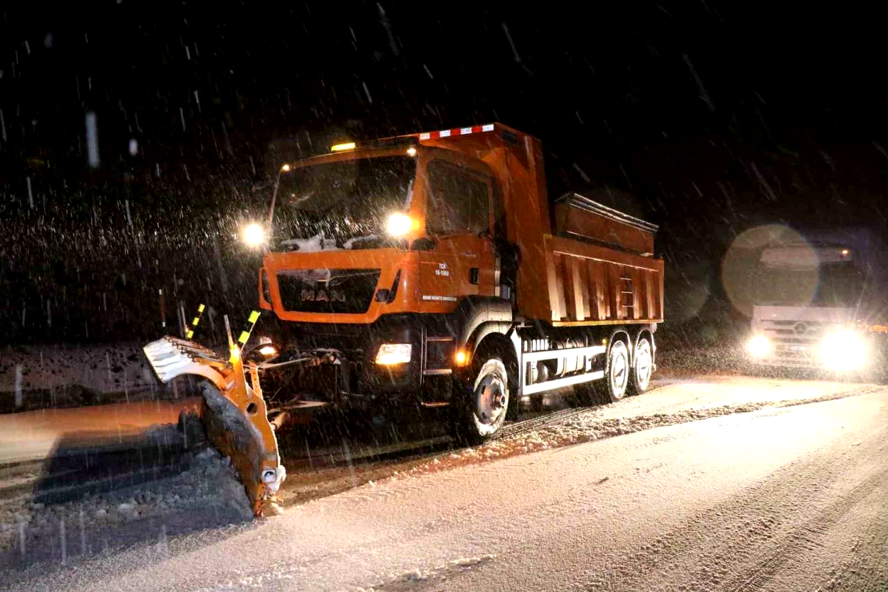 Erzincan’ın yüksek kesimlerinde kar yağışı etkili oldu