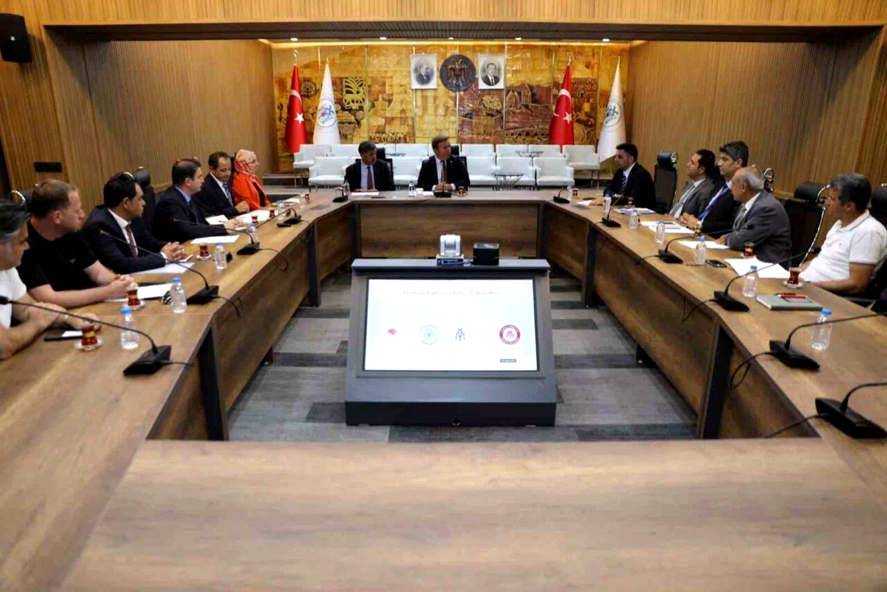 Erzincan Toplu Sera Bölgesi Çalışmaları toplantısı düzenledi