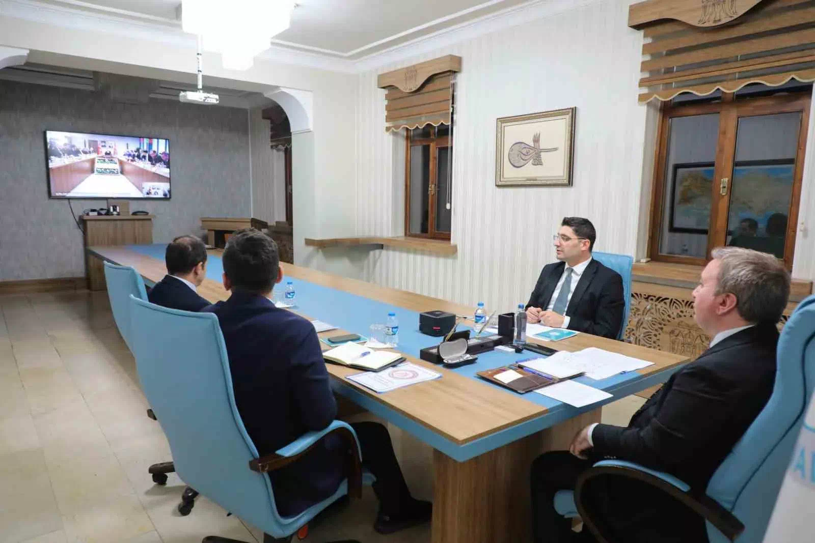 ERZİNCAN VALİSİ HAMZA AYDOĞDU, İÇİŞLERİ BAKANI ALİ YERLİKAYA BAŞKANLIĞINDA 51 İL VALİSİ İLE YAPILAN TOPLANTIYA KATILDI.