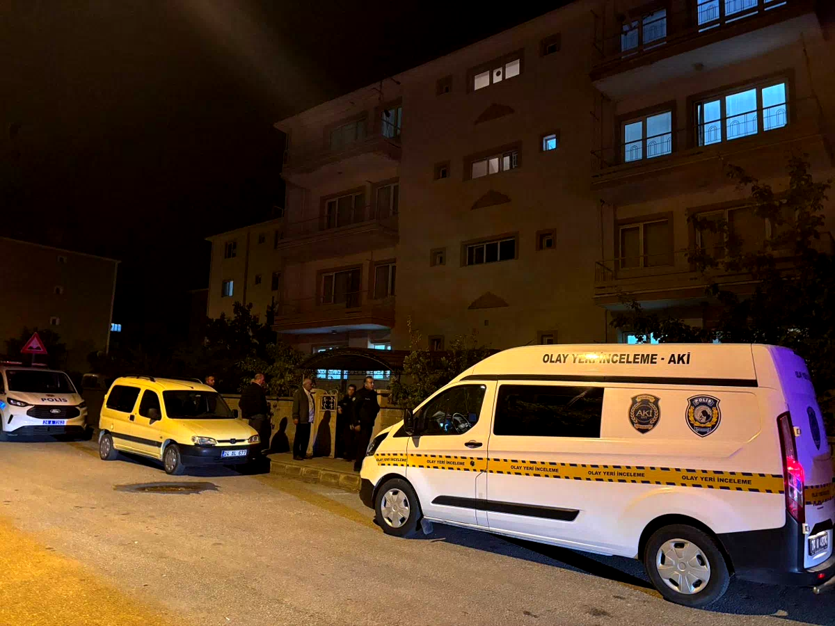 Erzincan’da 4. kattan düşen 77 yaşındaki kadın hayatını kaybetti