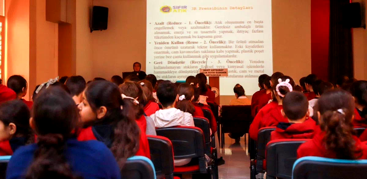 Erzincan’da öğrencilere sıfır atık ve çevre bilinci eğitimi