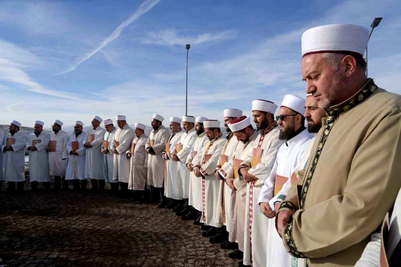 Erzurum’da 500 yıllık kadim bir gelenek: 1001 Hatim başladı