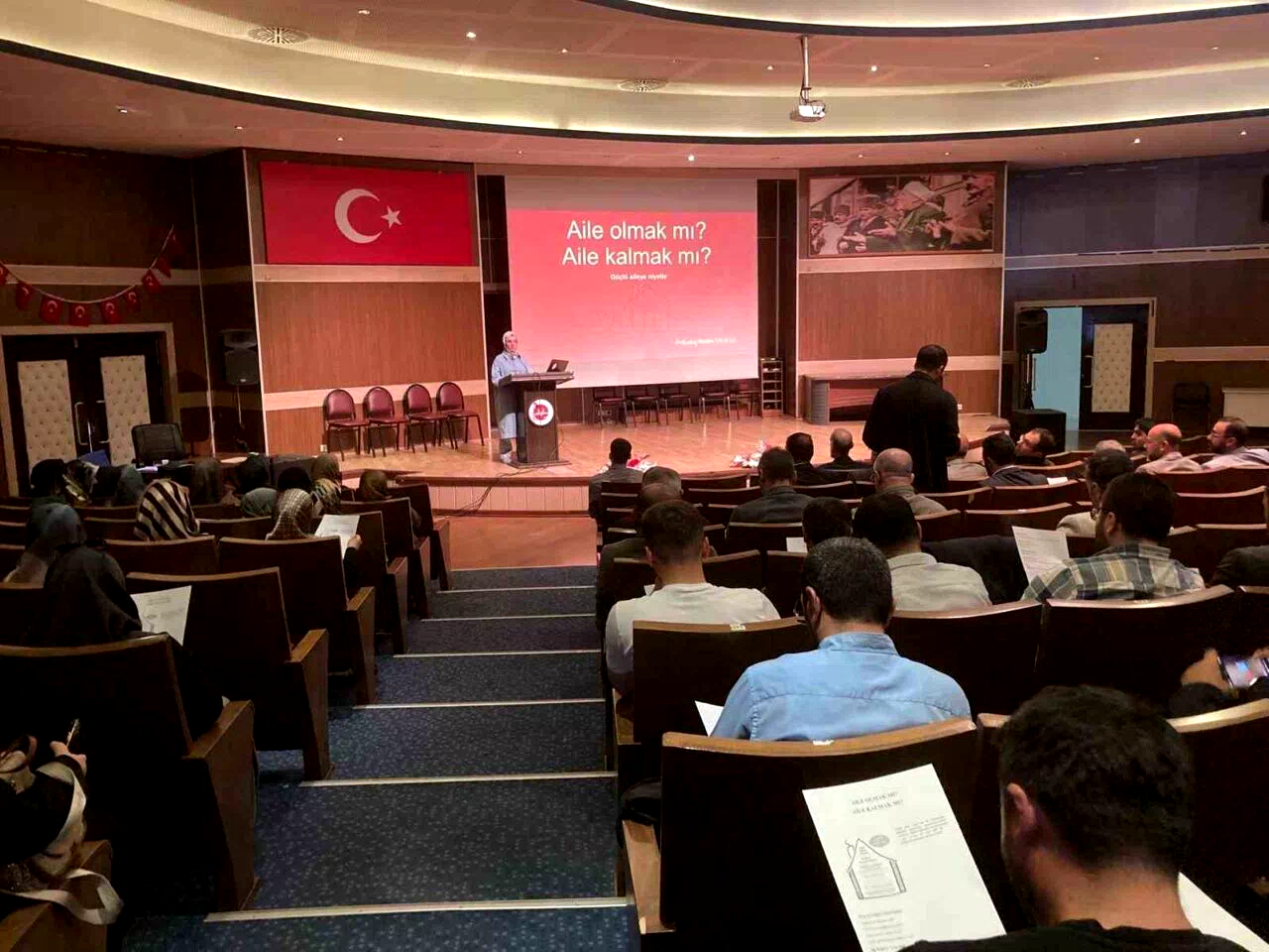 Erzurum’da “Aile içi Sağlıklı İletişim” konuşuldu