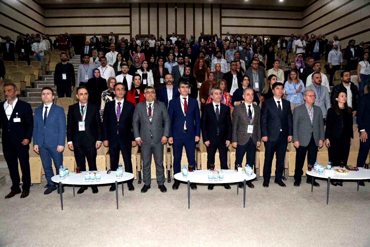 Erzurum’da “Beyin ölümü tespiti ve donör bakımı farkındalık” sempozyumu düzenlendi
