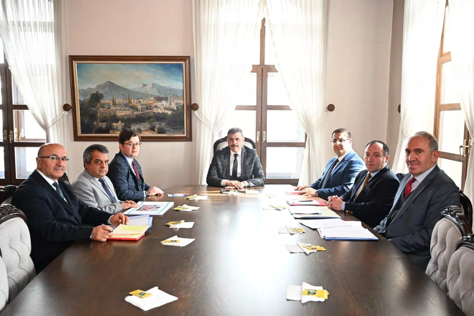 ERZURUM’DA EĞİTİM ALTYAPISI GÜÇLENDİRME TOPLANTISI GERÇEKLEŞTİ.