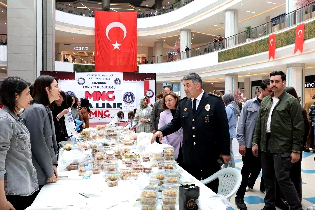 Erzurum’da emniyet mensuplarının eşlerinden hayır çarşısı