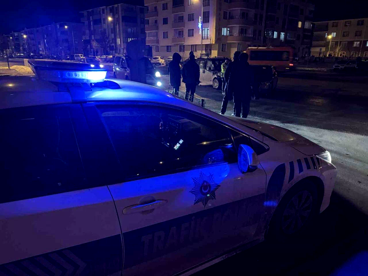 Erzurum’da iki aracın çarpışması sonucu dört kişi yaralandı.
