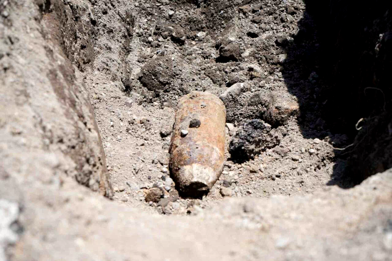 Erzurum’da kanalizasyon hattı kazısında mühimmat paniği