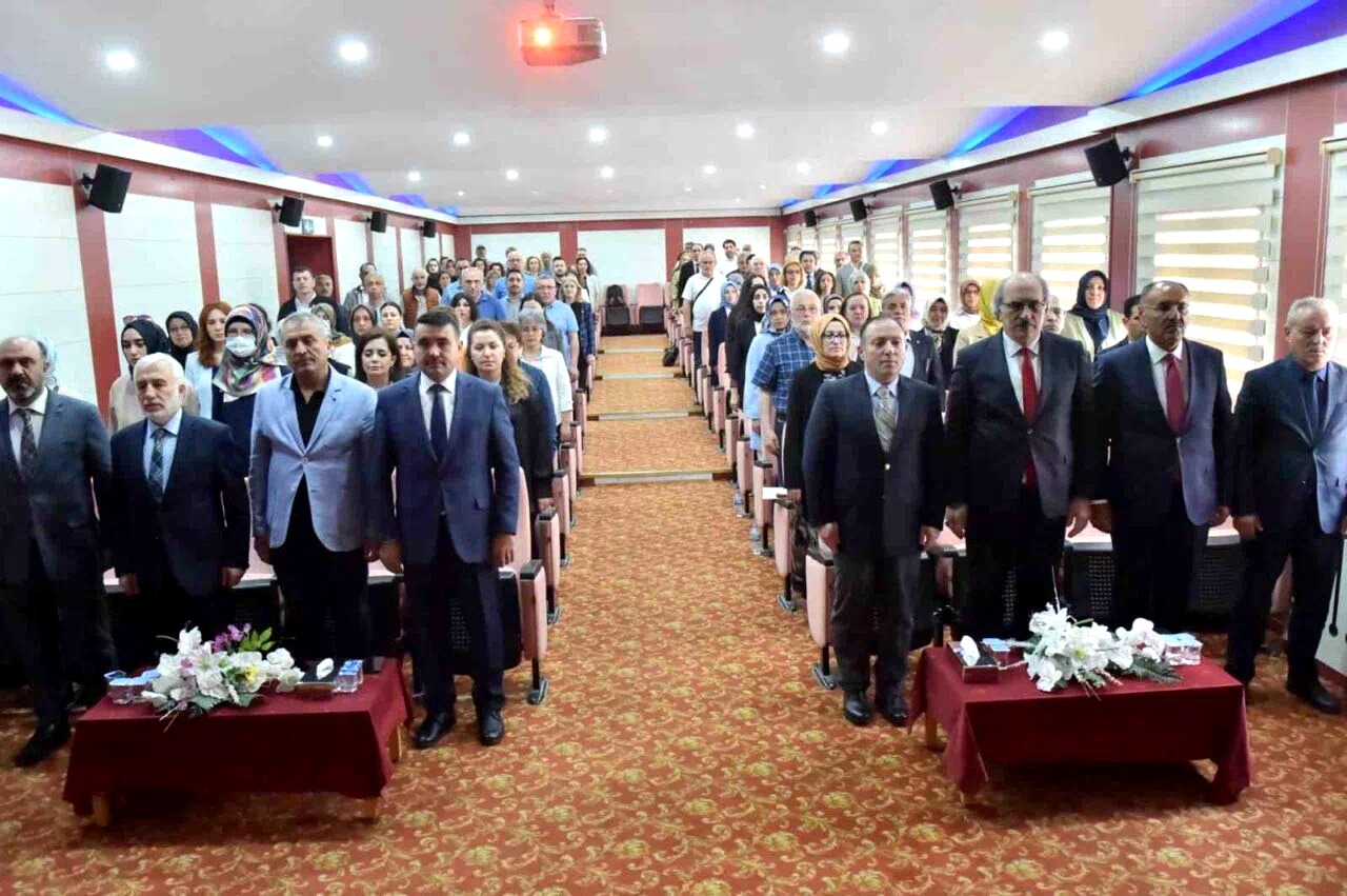 Erzurum’da “Öğrencilerin söz varlığının tespiti, geliştirilmesi ve izlenmesi” çalıştayı