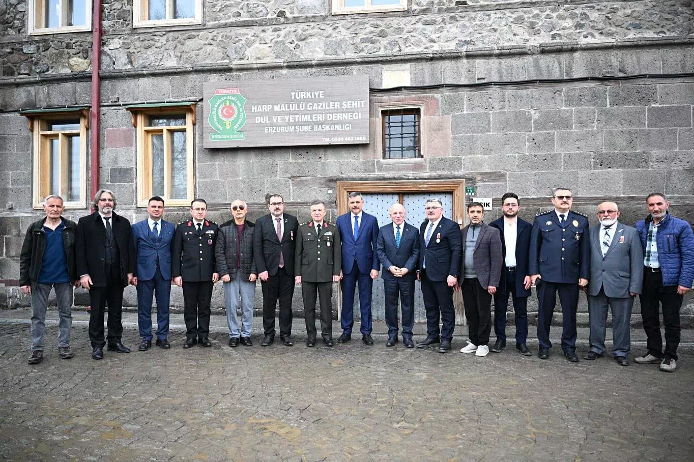 ERZURUM’DA PROTOKOL, ŞEHİT ve GAZİ DERNEKLERİYLE BULUŞTU