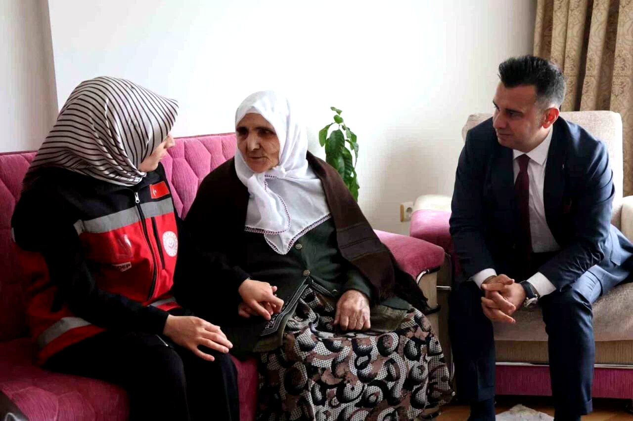 Erzurum’da şehit annesine anlamlı bayram hediyesi