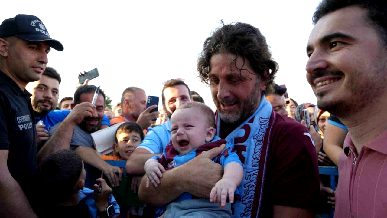 Erzurum’da taraftardan Trabzonspor’a sevgi seli