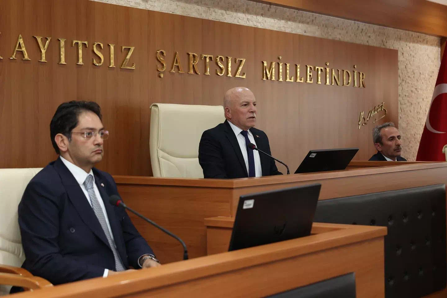 ERZURUM’DA TARIM VE HAYVANCILIK SEKTÖRLERİ İÇİN ÜRETİCİLERLE İSTİŞARE TOPLANTISI YAPILDI.