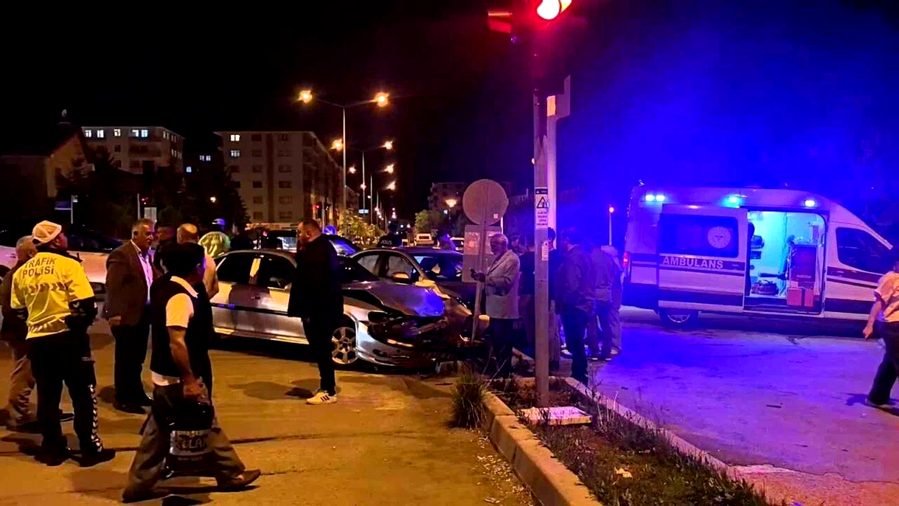 Erzurum’da trafik kazası: 2 kişi yaralandı